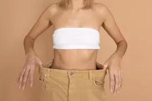 La piel vuelve a su sitio después de adelgazar